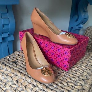 Tory Burch - Closed Toe Wedge